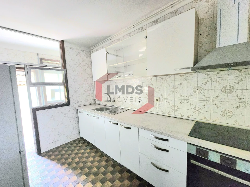 Apartamento T1 para Venda em Santa Marinha e São Pedro da Afurada Foto 13