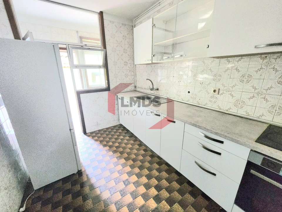 Apartamento T1 para Venda em Santa Marinha e São Pedro da Afurada Foto 14