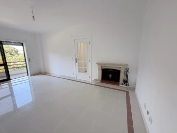 Apartamento T3 para Venda em Laranjeiro e Feijó