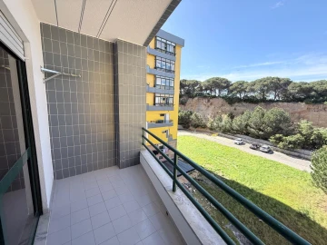 Apartamento T3 para Venda em Laranjeiro e Feijó