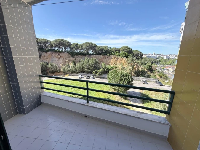 Apartamento T3 para Venda em Laranjeiro e Feijó Foto 19