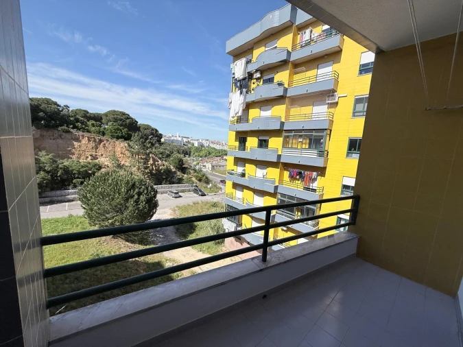 Apartamento T3 para Venda em Laranjeiro e Feijó Foto 18