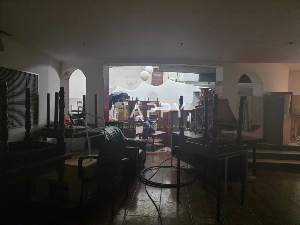 Loja para Venda em Albufeira e Olhos de Água Foto 9