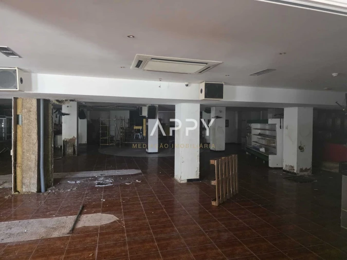 Loja para Venda em Albufeira e Olhos de Água Foto 8