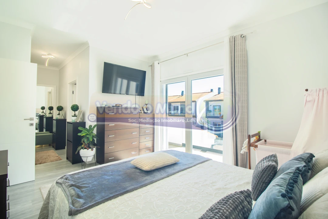 Moradia T3 para Venda em Salvaterra de Magos e Foros de Salvaterra Foto 11