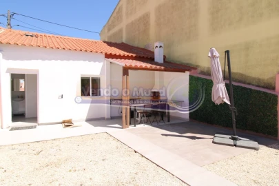 Moradia T1 para Venda em Muge