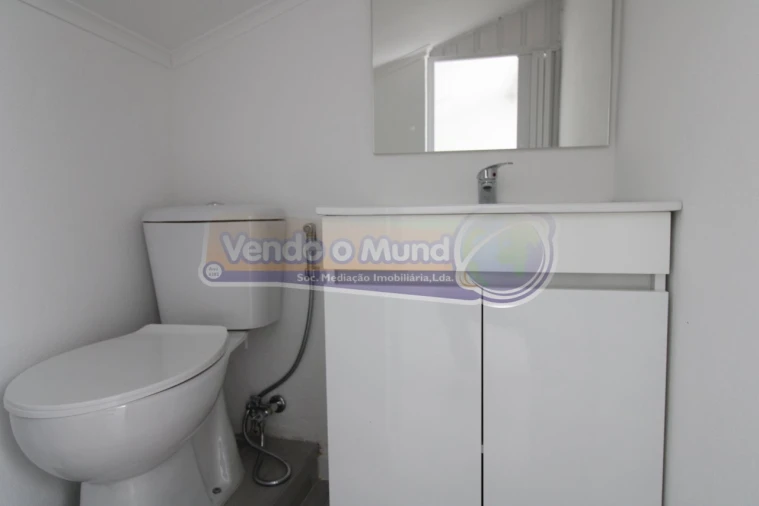 Moradia T1 para Venda em Muge Foto 9