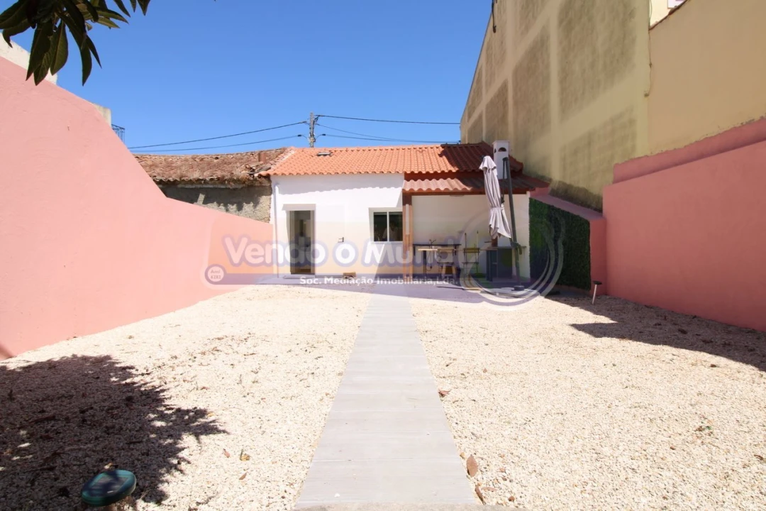 Moradia T1 para Venda em Muge Foto 11