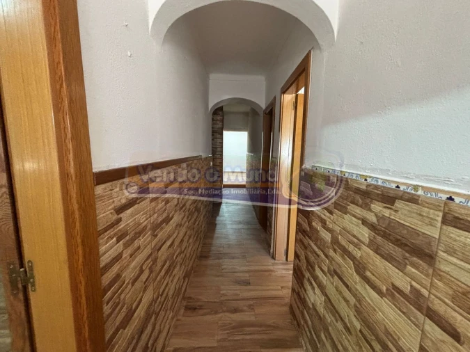 Moradia T3 para Venda em Mora Foto 15