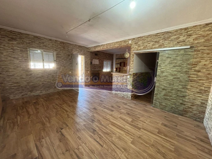 Moradia T3 para Venda em Mora Foto 5