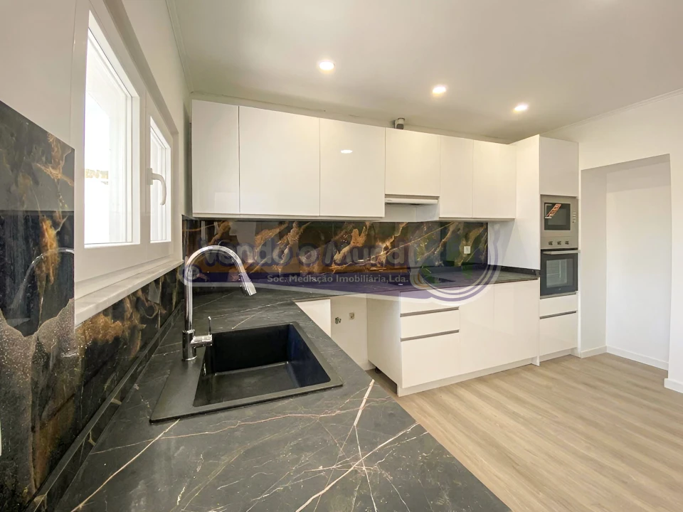 Moradia T3 para Venda em Salvaterra de Magos e Foros de Salvaterra Foto 2