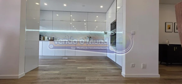 Apartamento T2 para Venda em Póvoa de Santa Iria e Forte da Casa