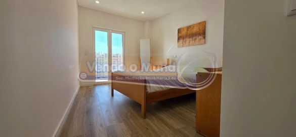 Apartamento T2 para Venda em Póvoa de Santa Iria e Forte da Casa