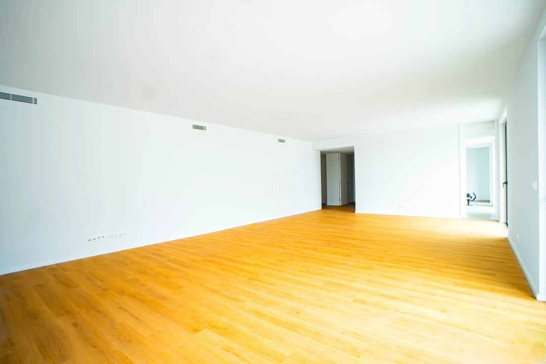 Apartamento T4 para Venda em Póvoa de Santa Iria e Forte da Casa Foto 12