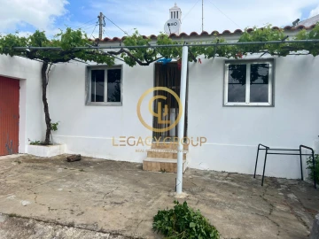 Moradia T2 para Venda em Giões