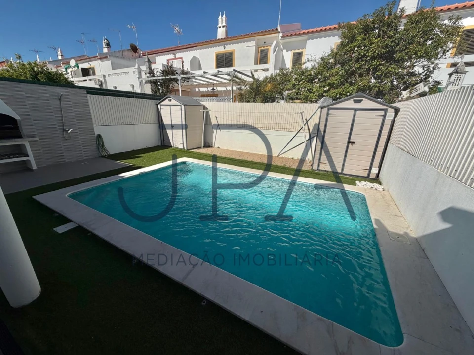 Moradia T4 para Venda em Monte Gordo Foto 2