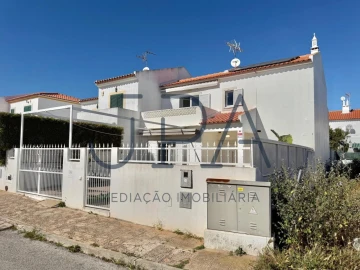 Moradia T4 para Venda em Monte Gordo