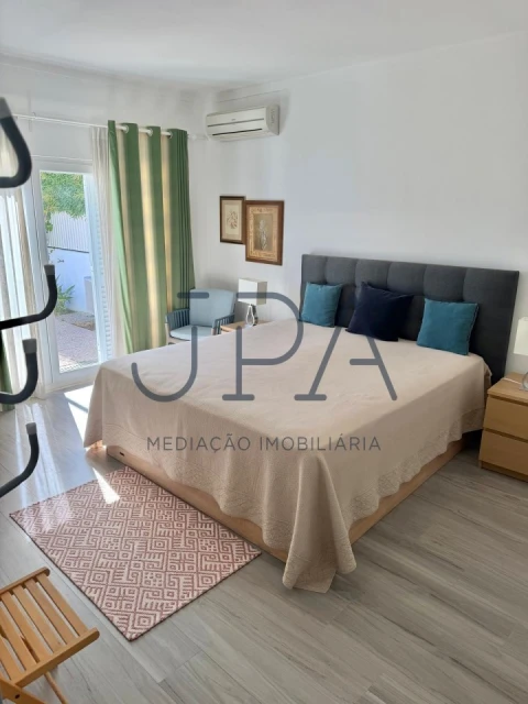 Moradia T4 para Venda em Monte Gordo