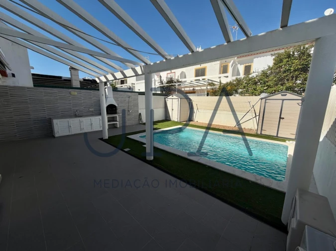 Moradia T4 para Venda em Monte Gordo Foto 21