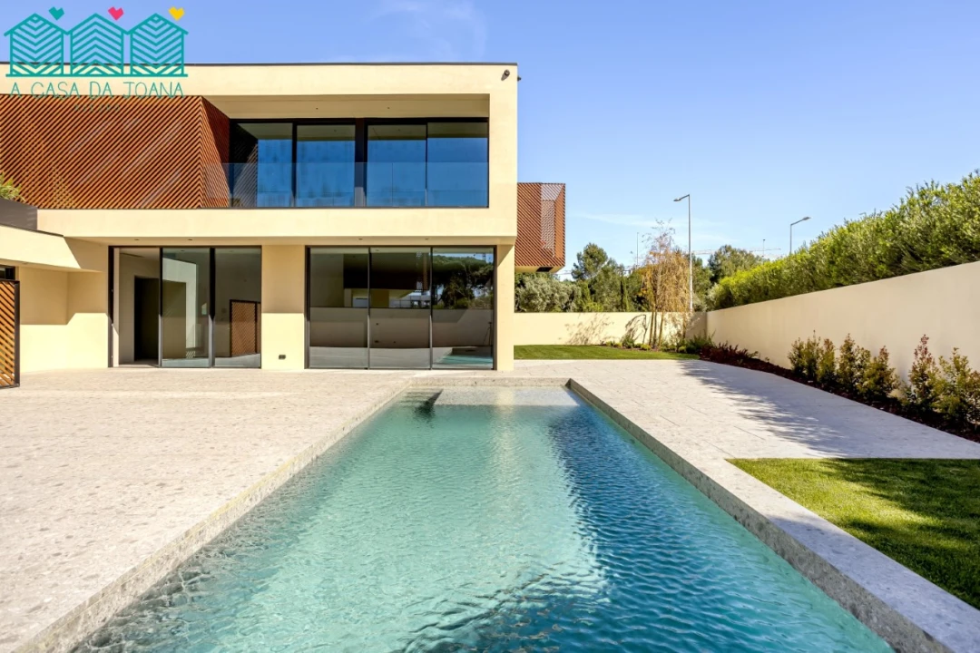 Moradia T5 para Venda em Cascais e Estoril Foto 1