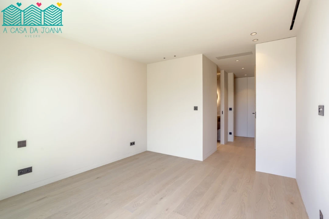 Moradia T5 para Venda em Cascais e Estoril Foto 37