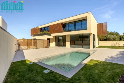 Moradia T5 para Venda em Cascais e Estoril