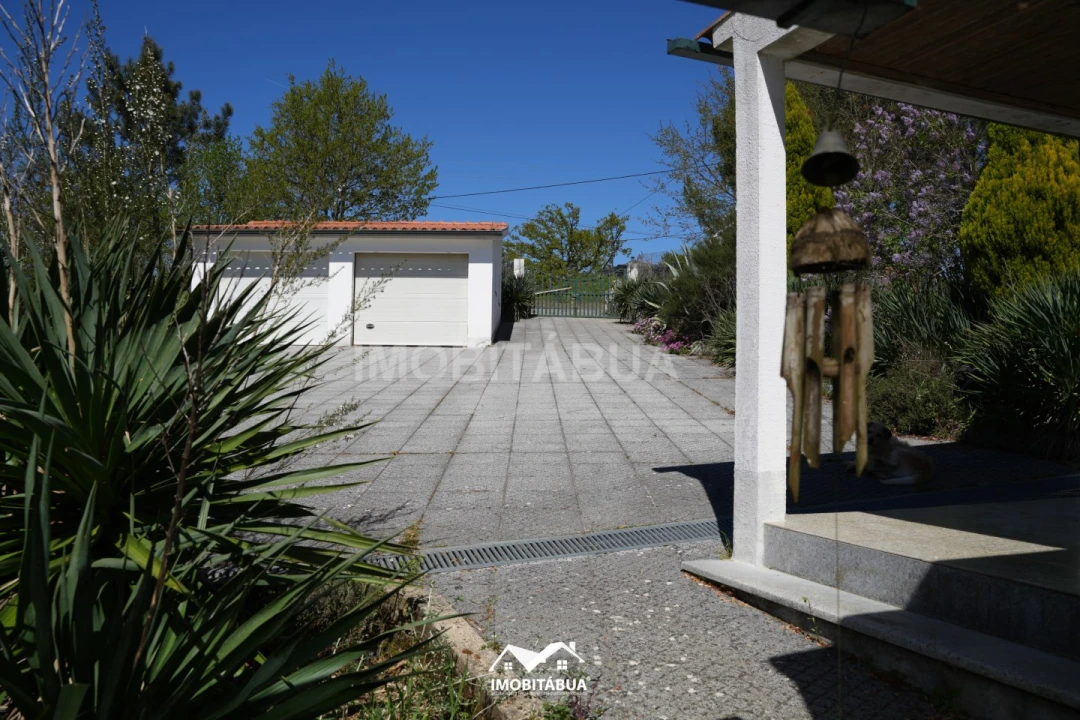 Moradia T3 para Venda em Tabua Foto 6