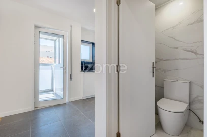 Apartamento T3 para Arrendamento em Mafamude e Vilar do Paraíso