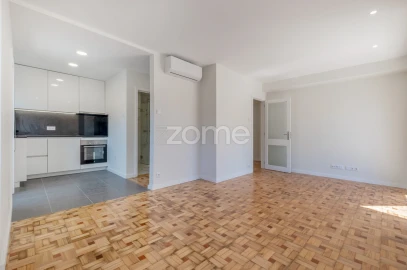 Apartamento T3 para Arrendamento em Mafamude e Vilar do Paraíso