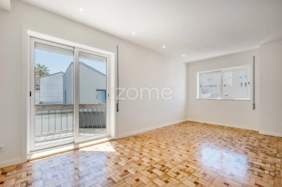 Apartamento T3 para Arrendamento em Mafamude e Vilar do Paraíso