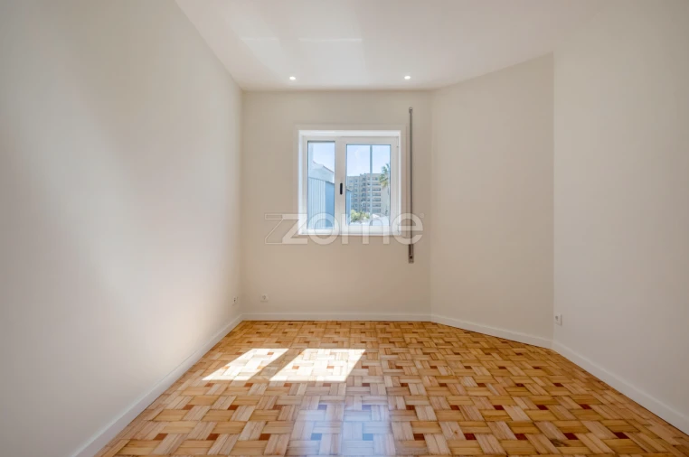 Apartamento T3 para Arrendamento em Mafamude e Vilar do Paraíso Foto 22