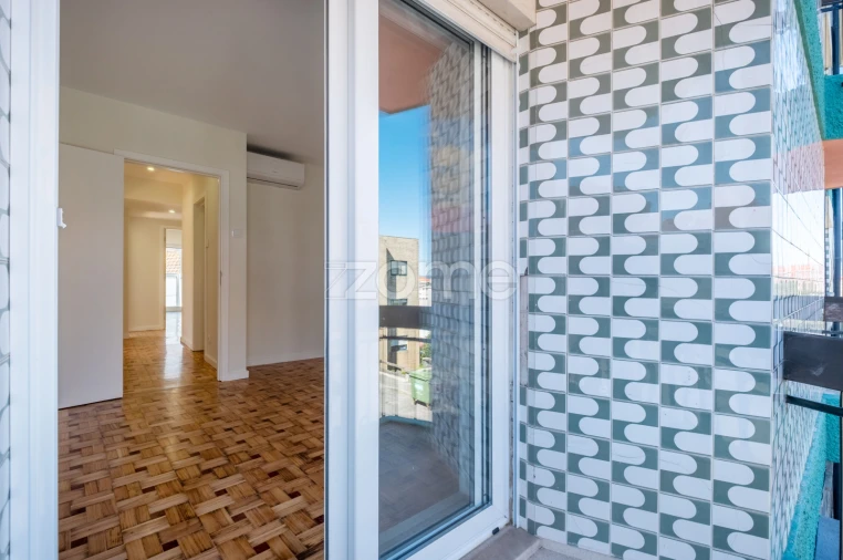 Apartamento T3 para Arrendamento em Mafamude e Vilar do Paraíso Foto 33