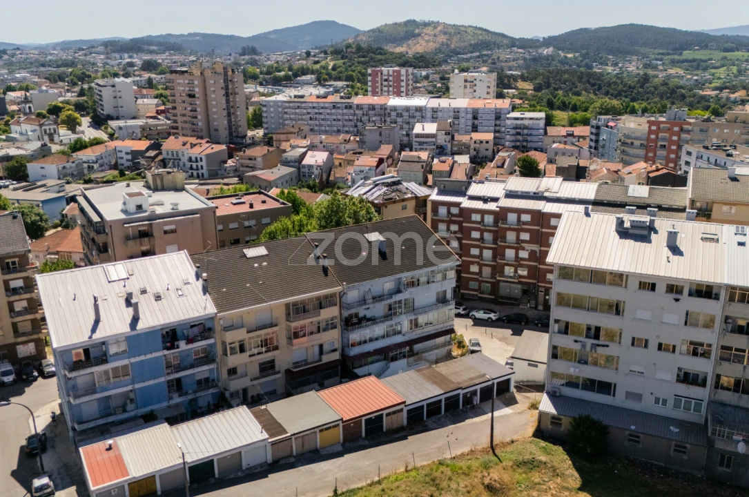 Apartamento T3 para Venda em Braga (Maximinos, Sé e Cividade) Foto 35