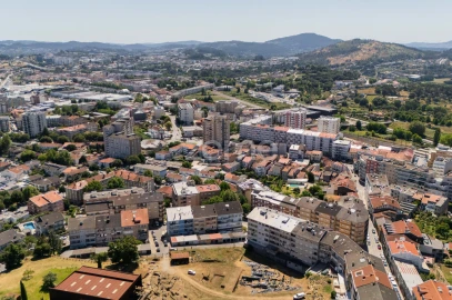 Apartamento T3 para Venda em Braga (Maximinos, Sé e Cividade)