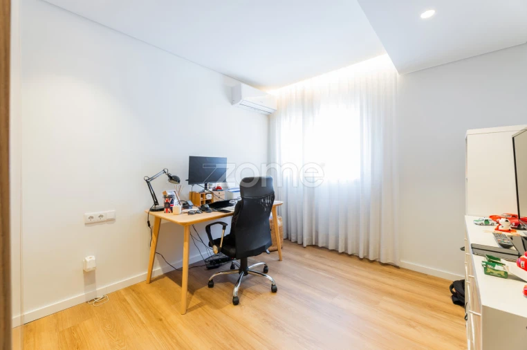 Apartamento T3 para Venda em Braga (Maximinos, Sé e Cividade) Foto 21
