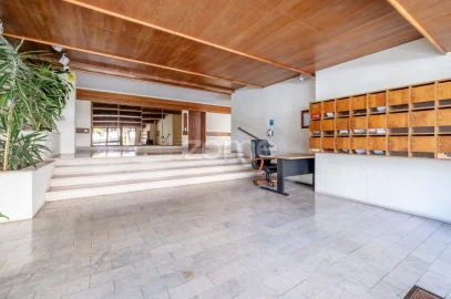 Apartamento T2 para Arrendamento em Aldoar, Foz do Douro e Nevogilde