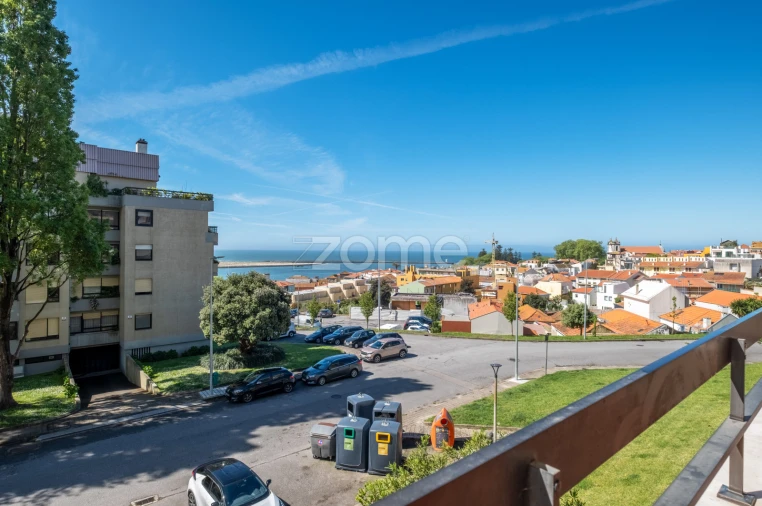 Apartamento T2 para Arrendamento em Aldoar, Foz do Douro e Nevogilde Foto 36