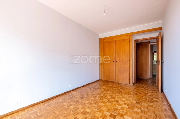 Apartamento T2 para Arrendamento em Aldoar, Foz do Douro e Nevogilde Foto 33