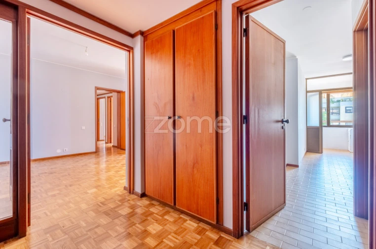 Apartamento T2 para Arrendamento em Aldoar, Foz do Douro e Nevogilde Foto 12