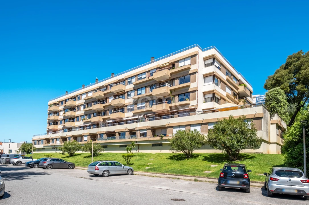 Apartamento T2 para Arrendamento em Aldoar, Foz do Douro e Nevogilde Foto 2