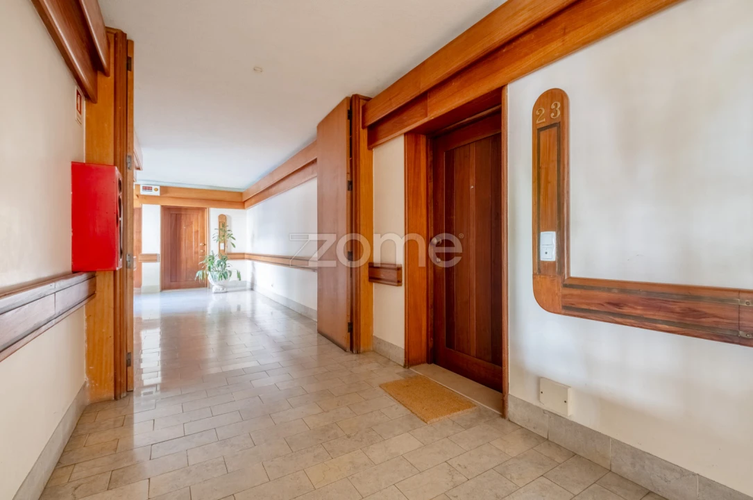 Apartamento T2 para Arrendamento em Aldoar, Foz do Douro e Nevogilde Foto 7