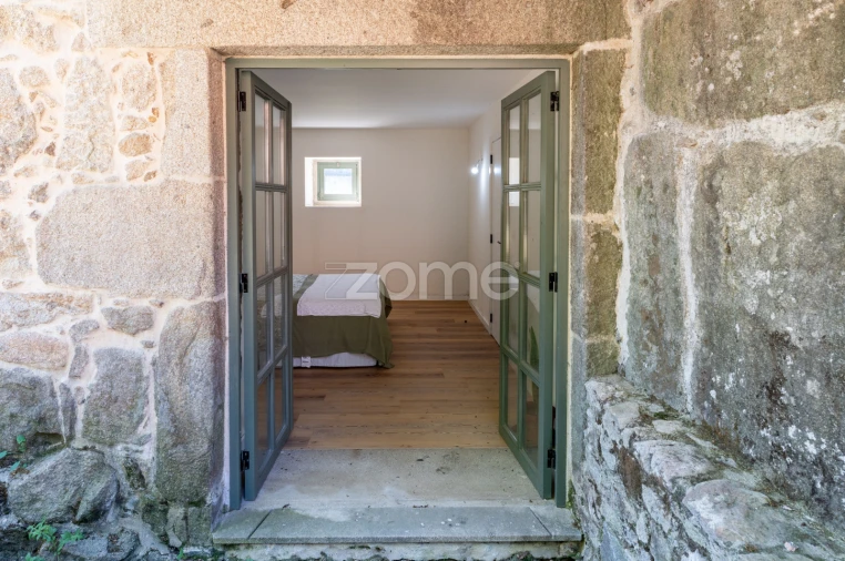 Moradia T3 para Venda em Covas Foto 38