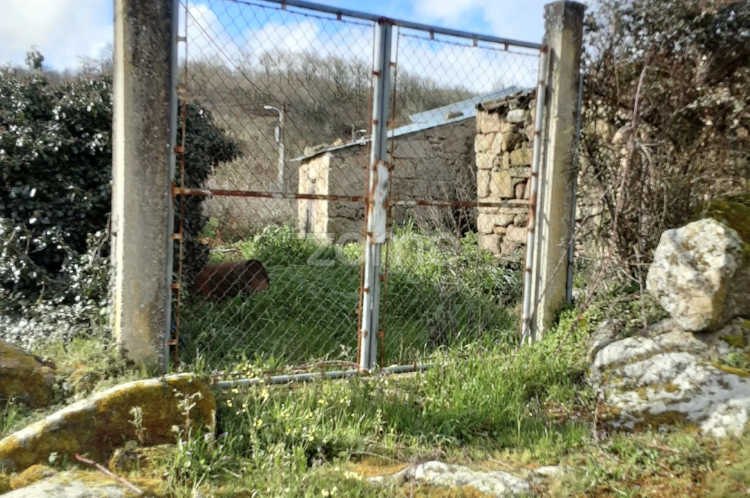 Terreno para Venda em Codesseiro Foto 43