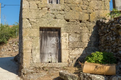 Terreno para Venda em Codesseiro