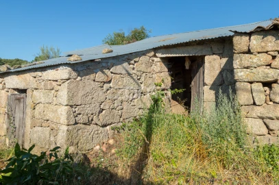 Terreno para Venda em Codesseiro