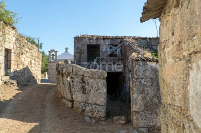 Terreno para Venda em Codesseiro