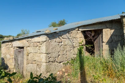 Terreno para Venda em Codesseiro