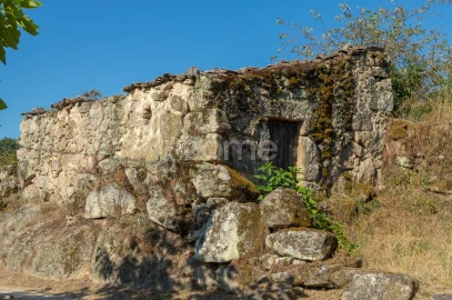 Terreno para Venda em Codesseiro