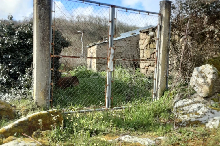 Terreno para Venda em Codesseiro Foto 43