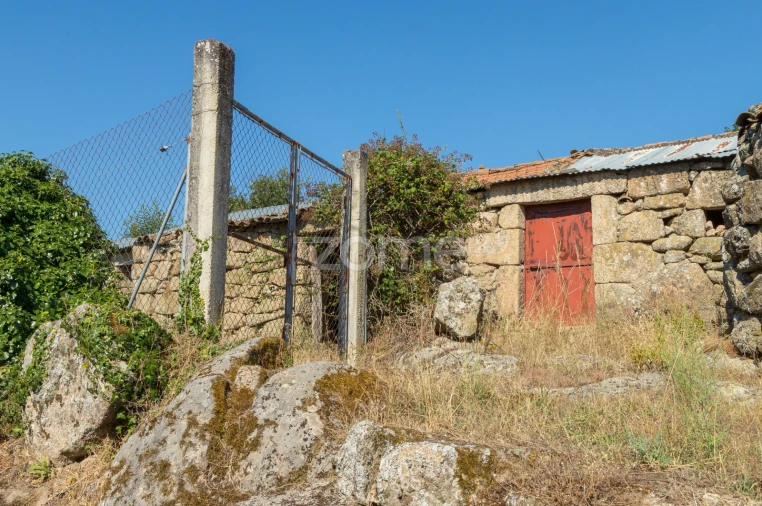 Terreno para Venda em Codesseiro Foto 39